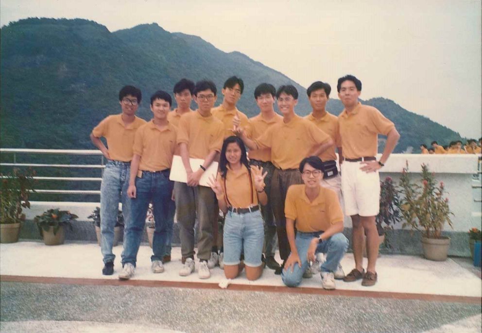 Mr Ricky Chong (first from the right, second row) joined the Shaw College Orientation Camp